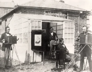 Fox Talbot (à droite) à l